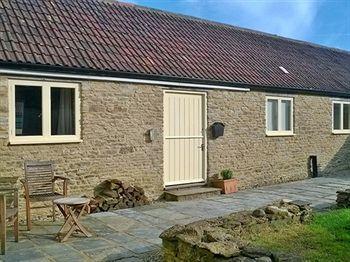 Battens Farm Cottages - B&B And Self-Catering Accommodation Yatton Keynell Bagian luar foto